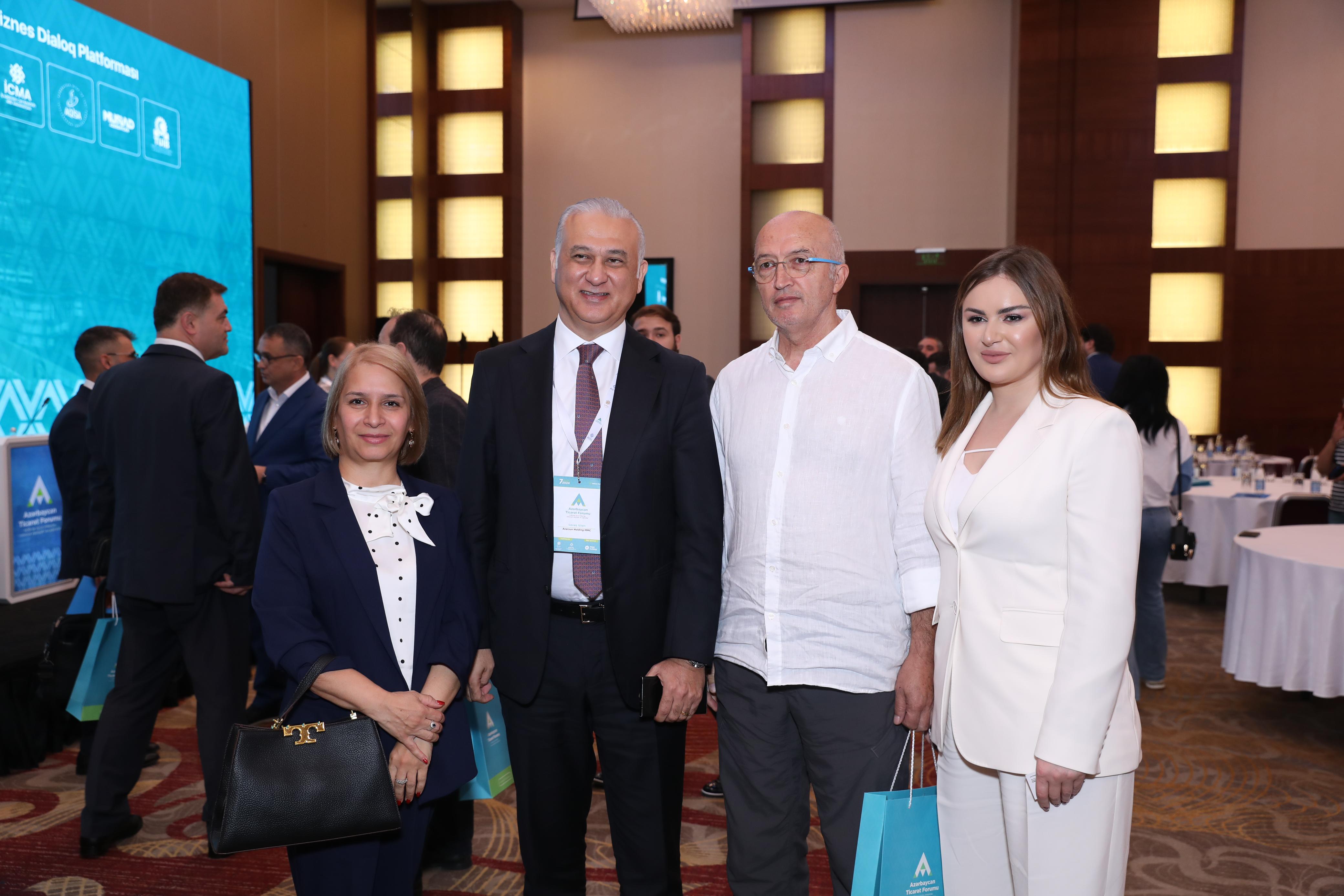 Türkiyə-Azərbaycan İş Adamları və Sənayeçiləri İctimai Birliyinin (TÜİB) tərəfdaşlıq etdiyi Azərbaycan Ticarət Forumu keçirilib.